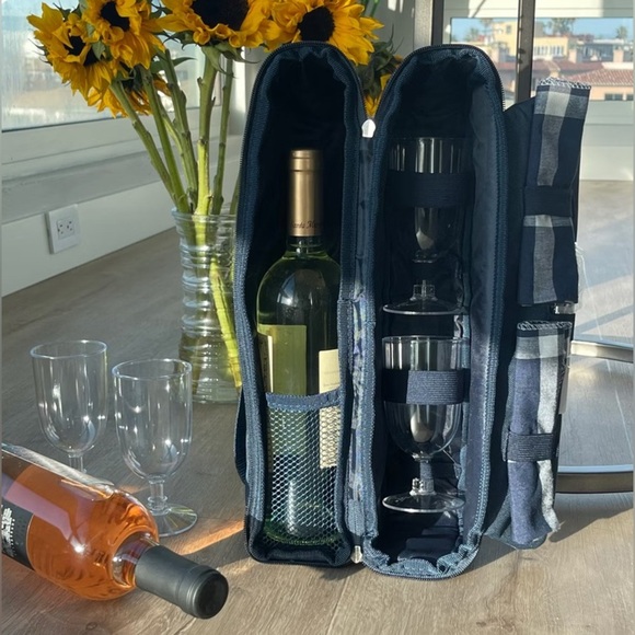 NWT LEXI HOME 7-PIECE BEVERAGE CARRIER TOTE BAG W/ACCESSORIES PLASTIC BEVERAGE - Picture 1 of 10
